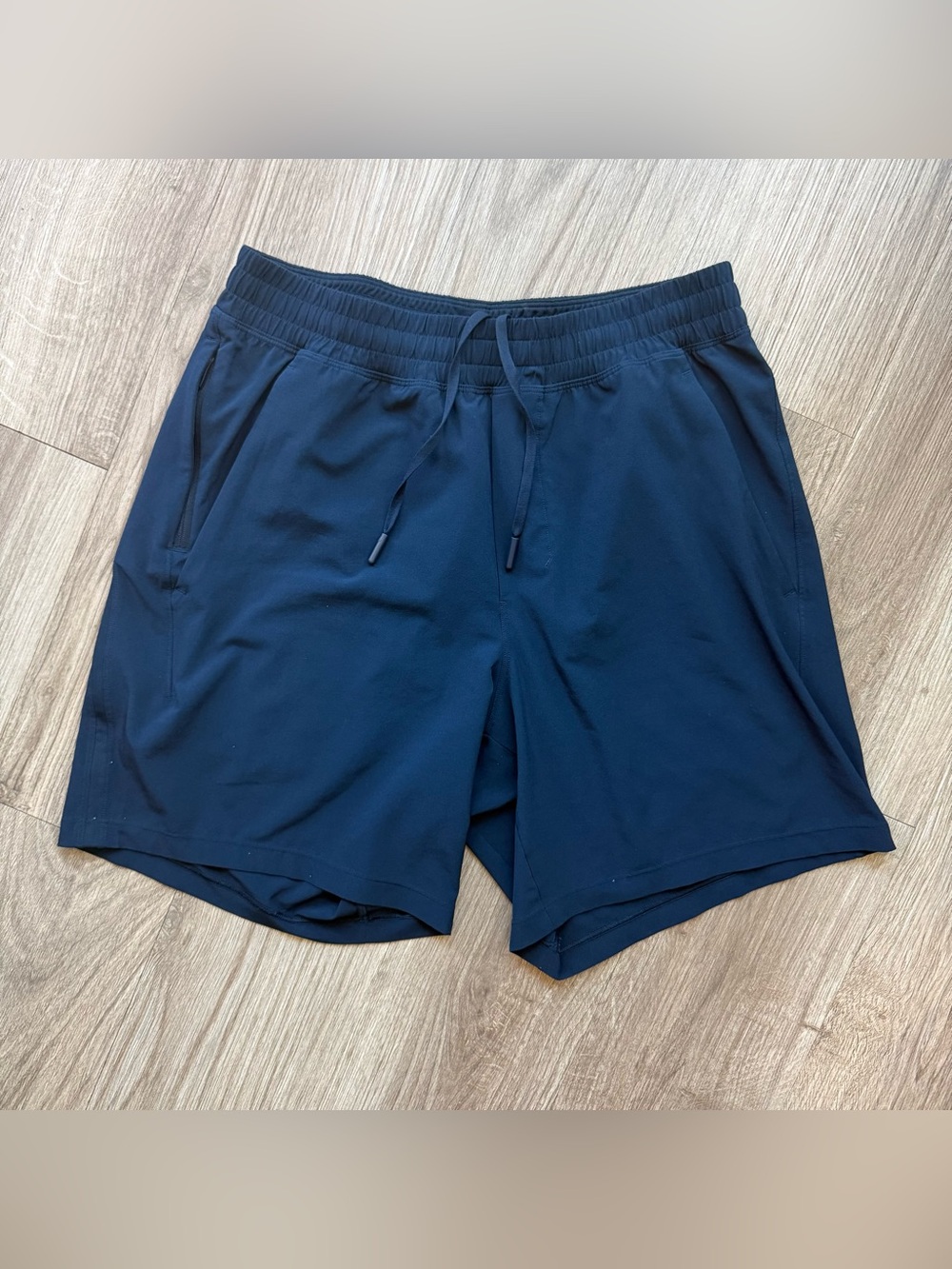 Lululemon Pace Breaker Shorts Linerless Men’s Small Navy Blue Athleisure